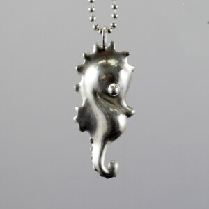 Seepferd, 935 Silber an Kugelkette