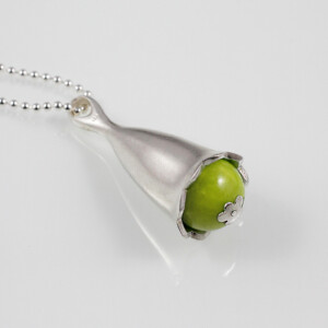 Kelchanhänger "Apfelgrün" an Kugelkette, 935 Silber, Jade