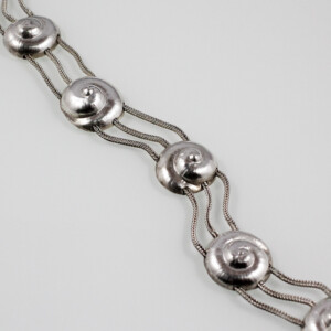 "Schneckenhausarmband", 935 Silber ziseliert