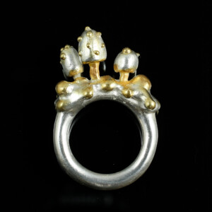 "Pilzring", 935 Silber, teilweise vergoldet